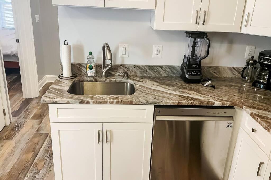 Cozy Modern Apt In The Heart Of Fells Point! Baltimore Exterior foto